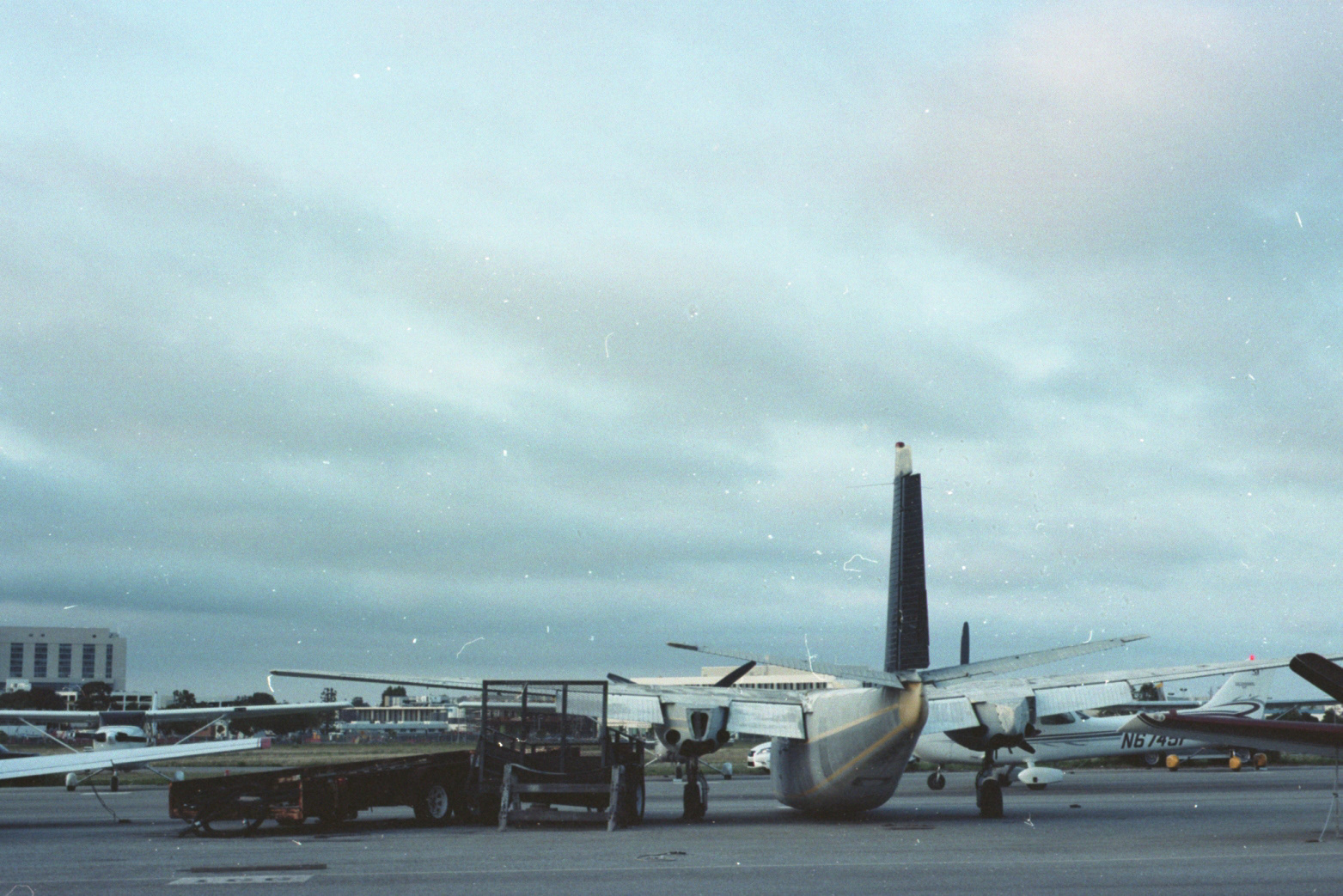 Nikon FE — 35mm · Still — photograph by Emrah Gonulkirmaz (19 of 20)
