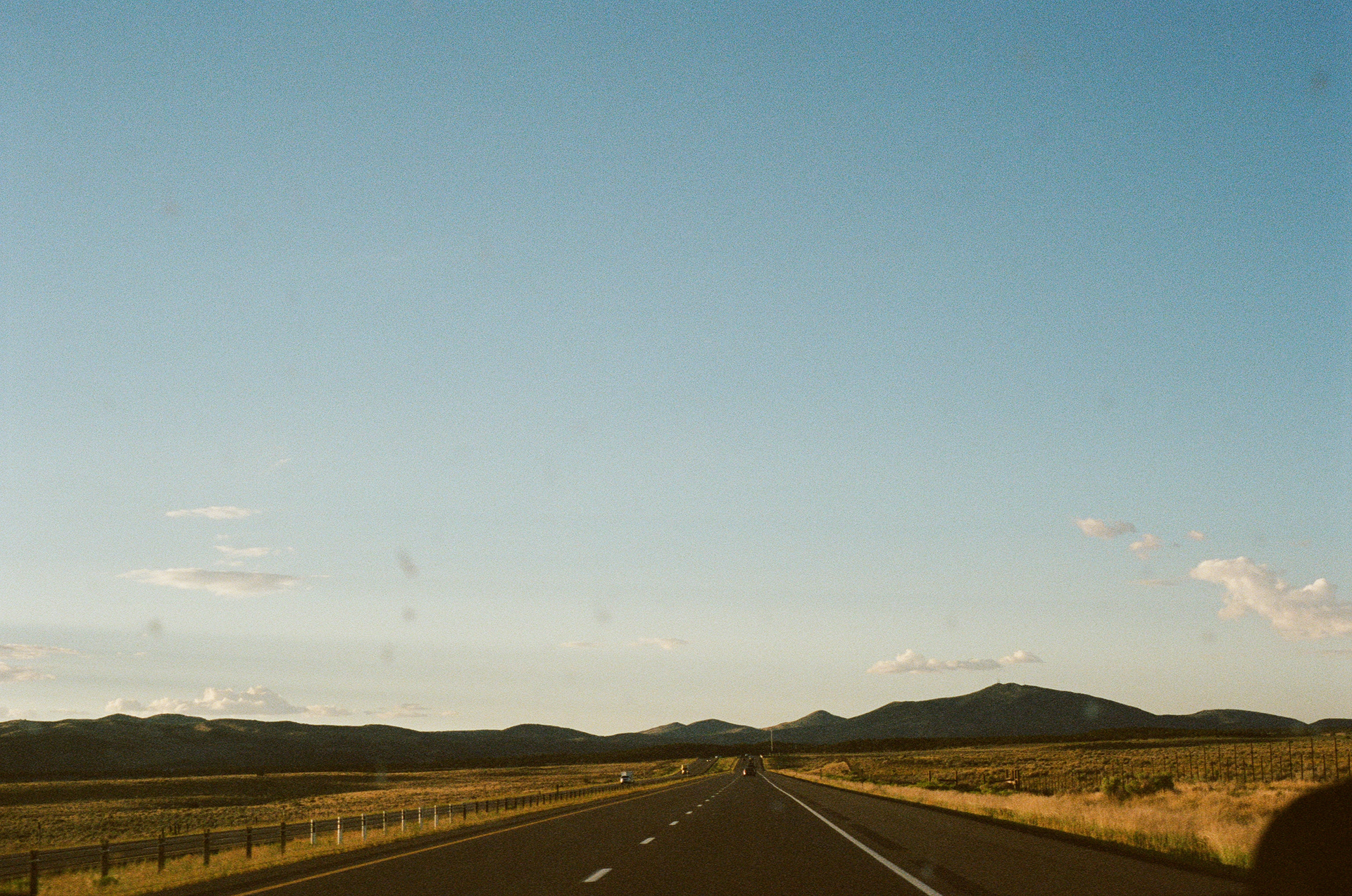 Nikon FE — 35mm · Still — photograph by Emrah Gonulkirmaz (3 of 20)