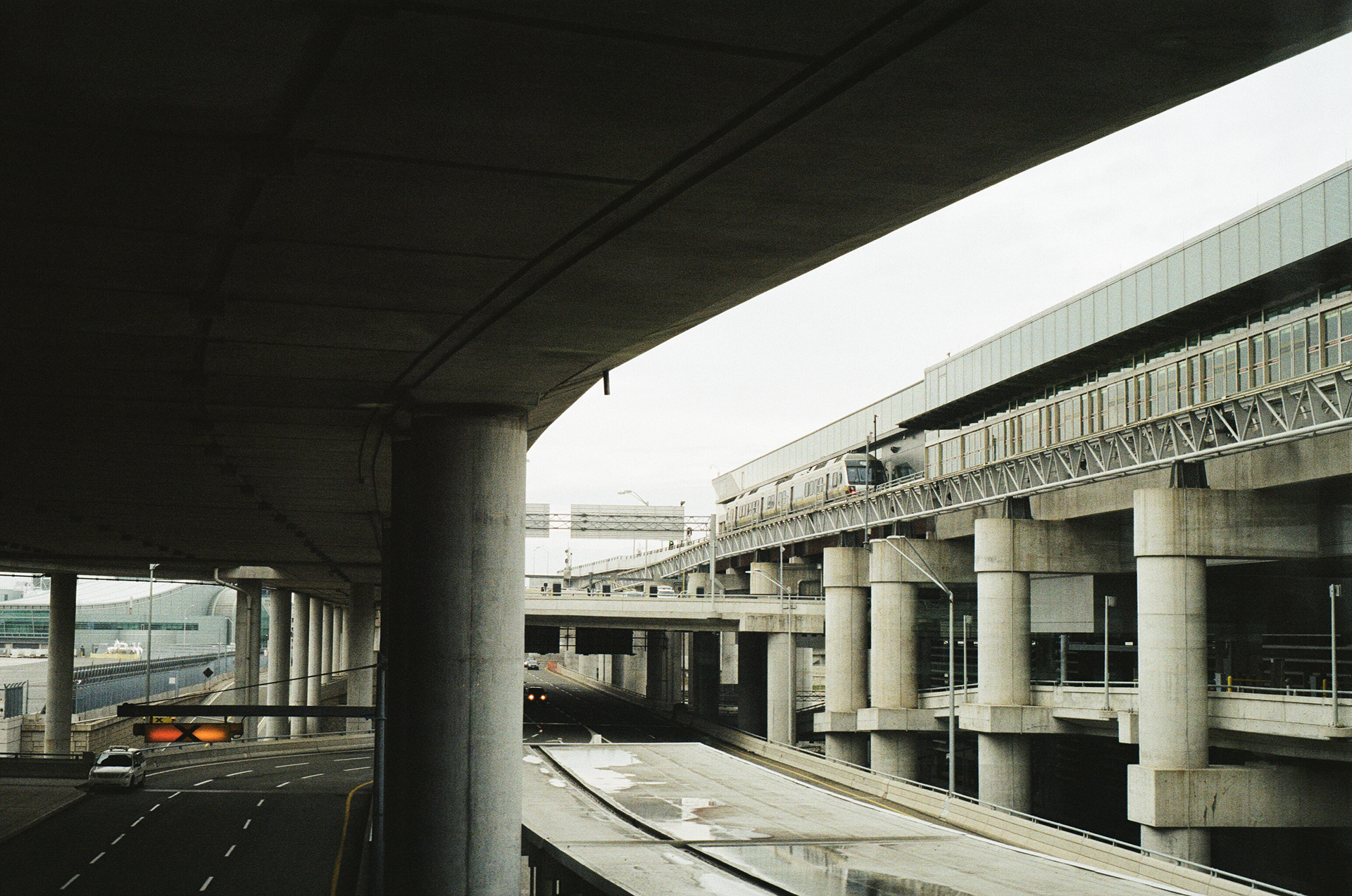 Nikon FE — 35mm · Still — photograph by Emrah Gonulkirmaz (18 of 20)
